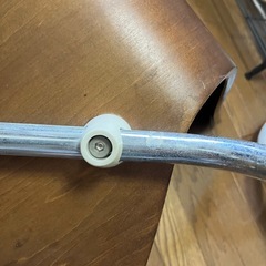 スタッキングチェア2脚　ネジ1箇所なしの画像