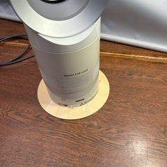 Dyson ダイソン　HOT & COOL ホワイト　AM04管理番号826
の画像
