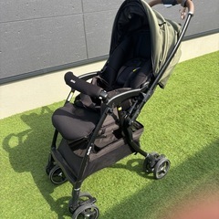 apricaベビーカーの画像