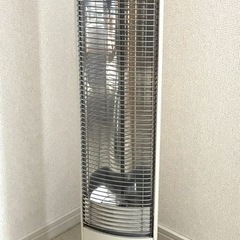 Aladdin(アラジン) AEHGM903N グラファイトヒーター ホワイト系の画像