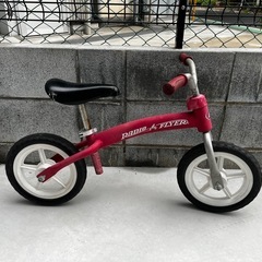 Radio Flyer ストライダー　赤色の画像