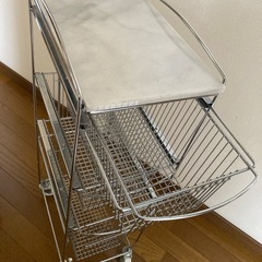 ｛譲渡先が決まりました］キッチン用スチールラックの画像