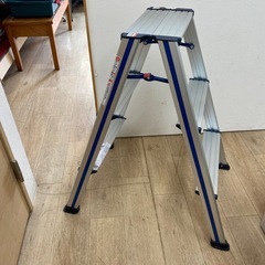 ワイドな踏み台　3段 脚立の画像