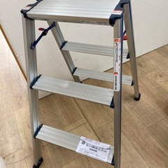 ワイドな踏み台　3段 脚立の画像