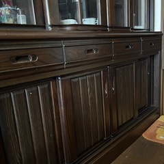 食器棚　大きめ　立派の画像