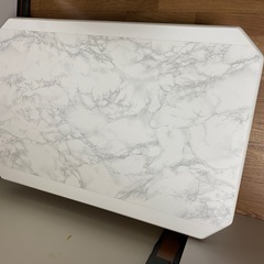 ローテーブル 大理石柄 ホワイト リビングテーブルの画像