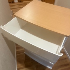 衣装ケース　プラスチック　4段の画像