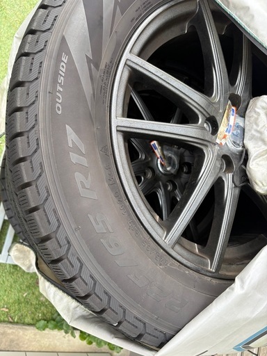 受付終了　スタッドレスタイヤ　レガシイアウトバックBS9