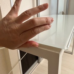 ホワイトデスク☆天板ガラスの画像