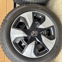 15インチスタッドレスタイヤの画像