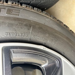 15インチスタッドレスタイヤの画像