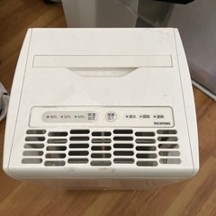 アイリスオーヤマ　除湿機の画像