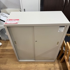 コクヨ　収納棚　キャビネット　鍵無しの画像