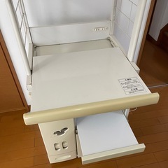 米びつ付き　キッチンキャビネットの画像