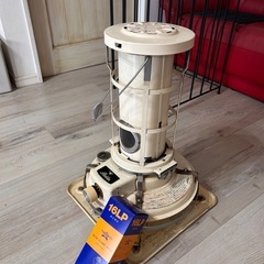 レトロなストーブ（アラジン）
ガードつきの画像