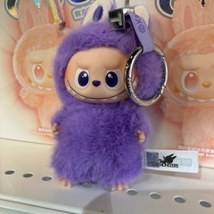 【ラブブ大量入荷】ラブブ PIN FOR LOVE イニシャル「T」パープル（ID1515）の画像