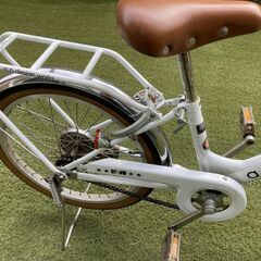 20インチ小学生用自転車(a.n.design works VP20 ホワイト)の画像