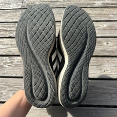 他商品セット購入で値引き！adidas スニーカー　25.5センチの画像