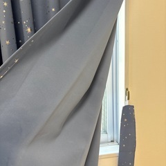 遮光カーテン　青の画像