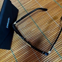 KINGSIZE ブラック サングラス ケース付きの画像