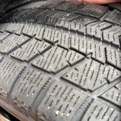返スタッドレスタイヤ 4本 155/65/14の画像