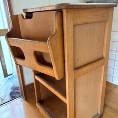 キッチン収納木製の画像