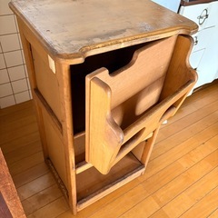 キッチン収納木製の画像