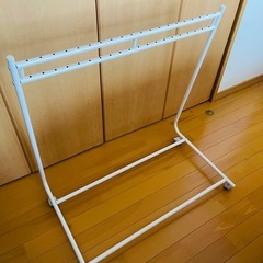 スラックスハンガーの画像