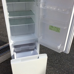 【RKGRE-593】特価！シャープ/179L 2ドア冷凍冷蔵庫/SJ-18E8-KW/中古品/2020年製/店頭引取推奨商品/弊社近隣配達も可の画像