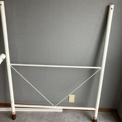 🌻✨👑完売👑✨🌻超美品ニトリ🌟定価４０,０００円→１５,０００円🌙有料配送可能🚚即日可🌞簡単組立🫶ニトリ🌷ロフトベッド🌟業界一の安全性と言われていますので、ネット通販には及びません🤗💕取り扱い説明書と組み立て工具は全て揃っています🌟幅210×奥行103.5×高さ179.5cm🌟ほとんどの普通乗用車に入ります🌟脚カバーは傷防止のための私物ですが、良かったらお取引の方に差し上げます🤭🌸の画像