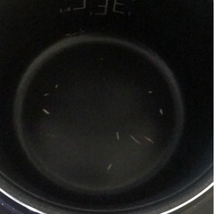 炊飯器と電気ポットの画像