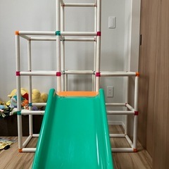 家庭用ジャングルジム　（白いわんぱくジム）の画像