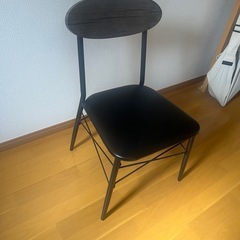 ダイニングチェアの画像