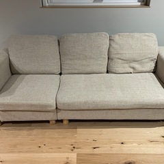 【お譲りする方がきまりました】３人掛け ソファの画像