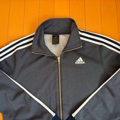 adidasパーカー　メンズLサイズ新品の画像