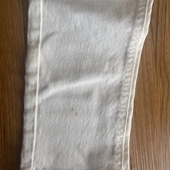 デニムパンツの画像