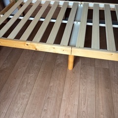 シングル　ベッドフレーム　木　コンセント付きの画像