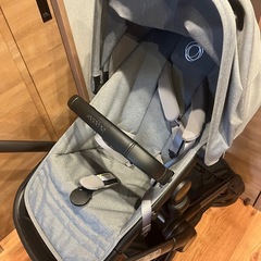 Bugaboo Fox 5 Deluxe ベビーカー
の画像