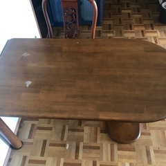 本日引き取り限定！】テーブル＆チェア2脚／ベッド＆マットレの画像