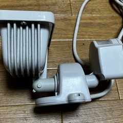 RITEX R-170H センサーライト 150W ハロゲン コンセント式 防犯の画像