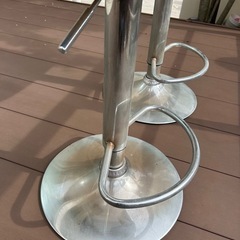 カウンターチェア（昇降機能付き）の画像