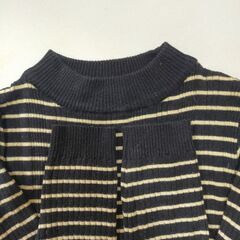 美品　ニットの画像