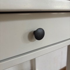 美品IKEAサイドテーブルの画像