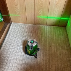 レーザー墨出し機の画像