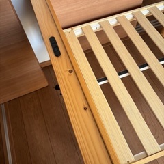 シングル　ベッドフレーム　木　コンセント付きの画像
