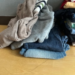 男の子💙 80〜90サイズの服とズボン　の画像