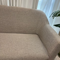 【お譲り先決定しました】B-company　2人掛けソファの画像