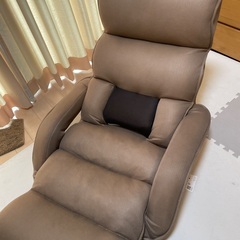 腰の神様　座椅子　希望価格2,000円　※引き取り可能な方にお売りしますの画像