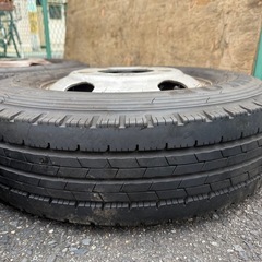 205/85R16  117/115NLTの画像