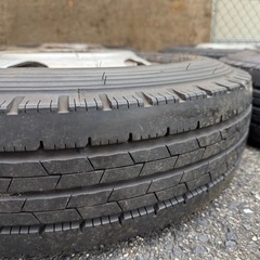 205/85R16  117/115NLTの画像
